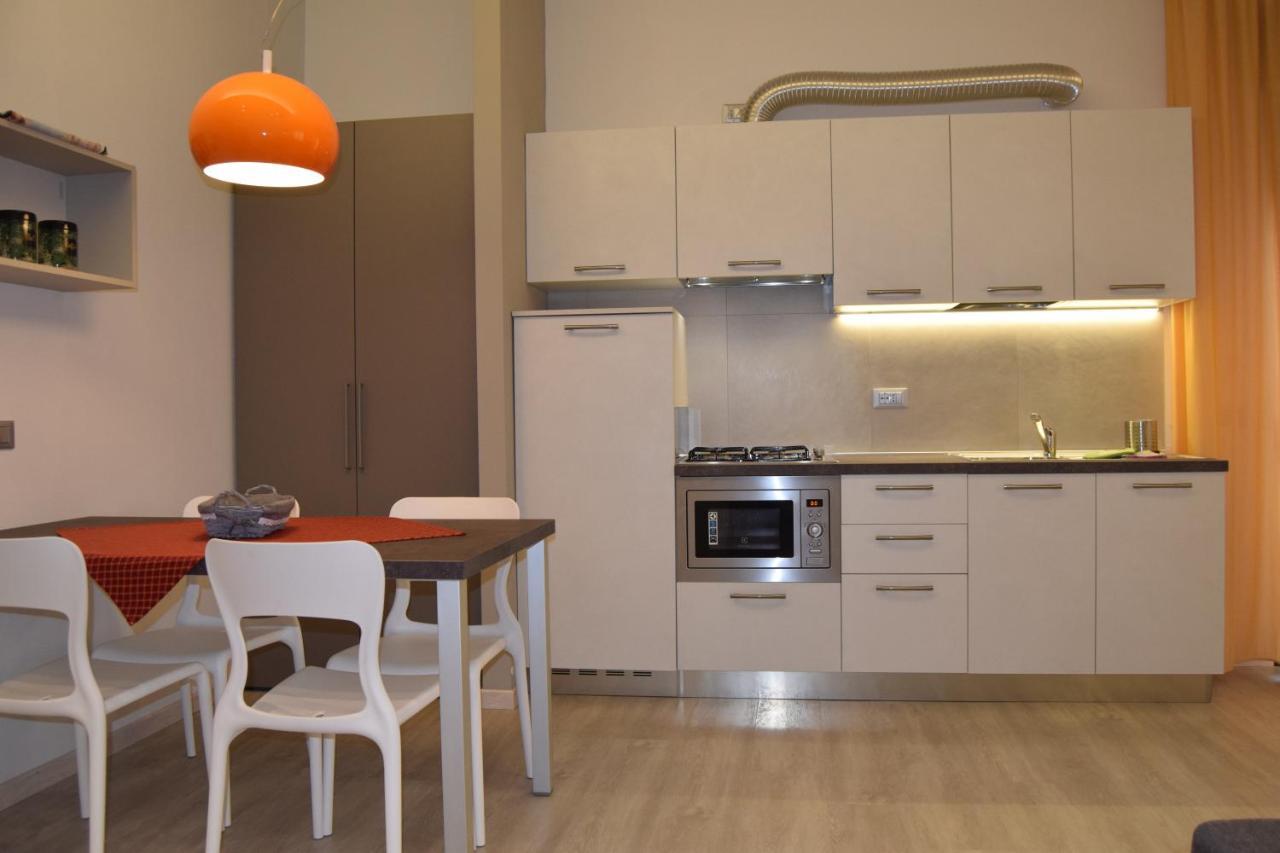 Orchidea Marina Aparthotel ตีร์เรเนีย ภายนอก รูปภาพ