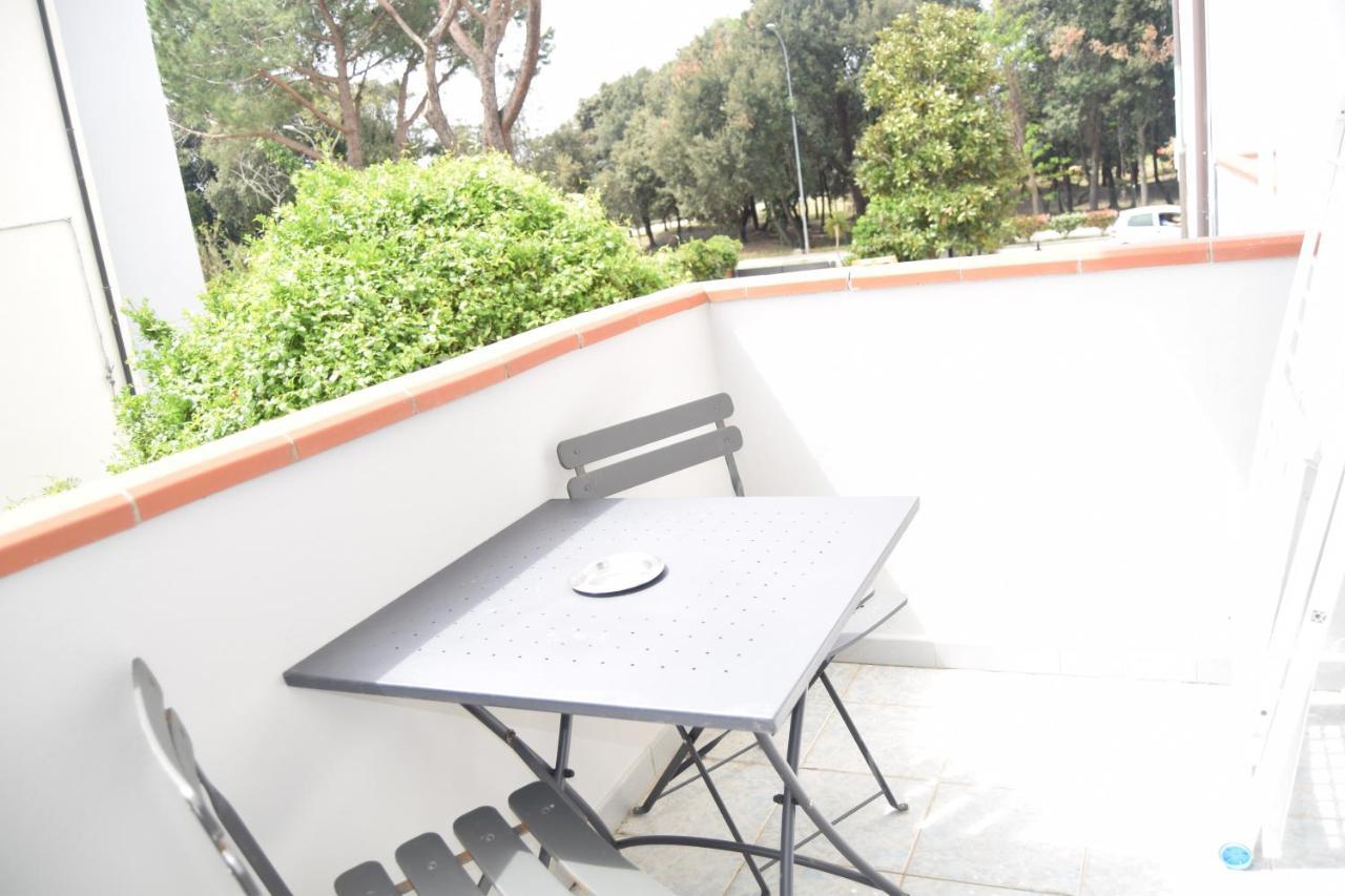 Orchidea Marina Aparthotel ตีร์เรเนีย ภายนอก รูปภาพ